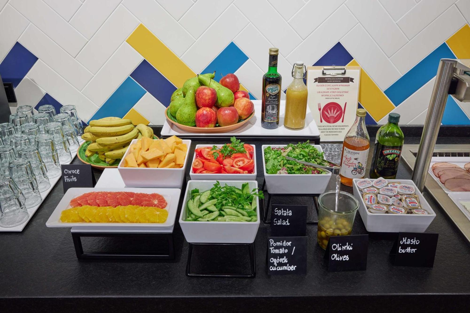 Hampton By Hilton Poznan Swarzedz Hotel Екстериор снимка